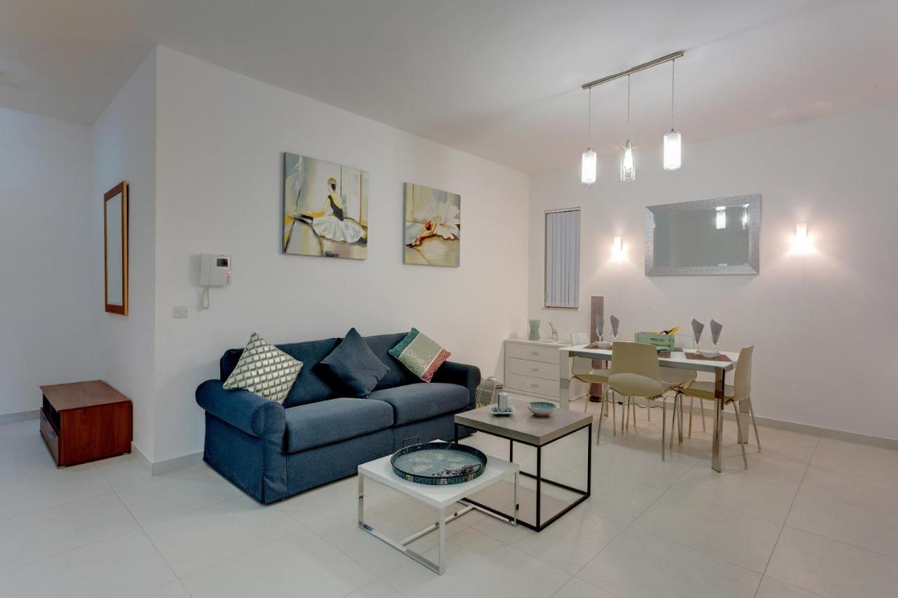 Modern Apartment In The Best Location, Perfect For Families Sliema Buitenkant foto