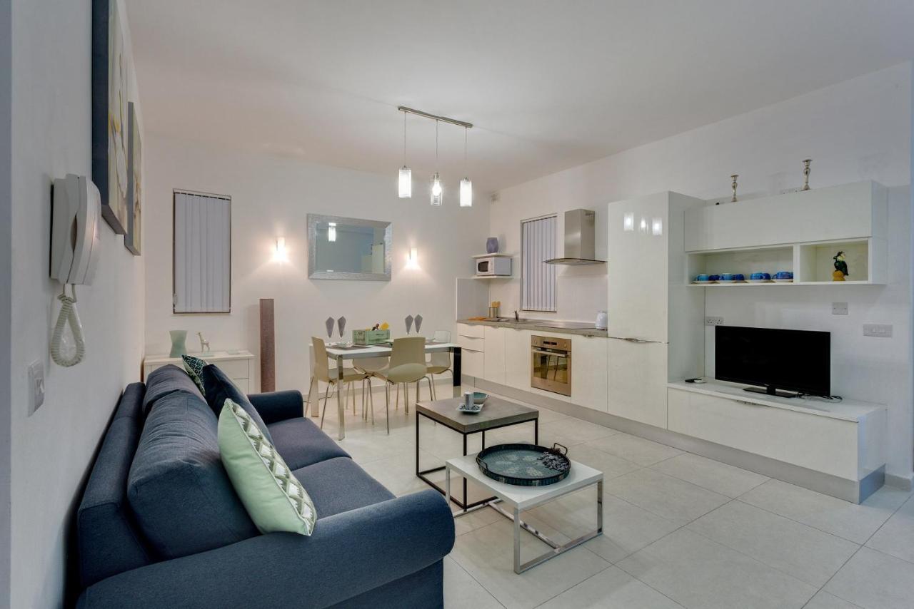 Modern Apartment In The Best Location, Perfect For Families Sliema Buitenkant foto