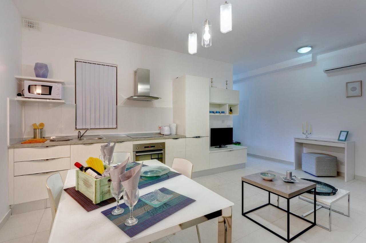 Modern Apartment In The Best Location, Perfect For Families Sliema Buitenkant foto